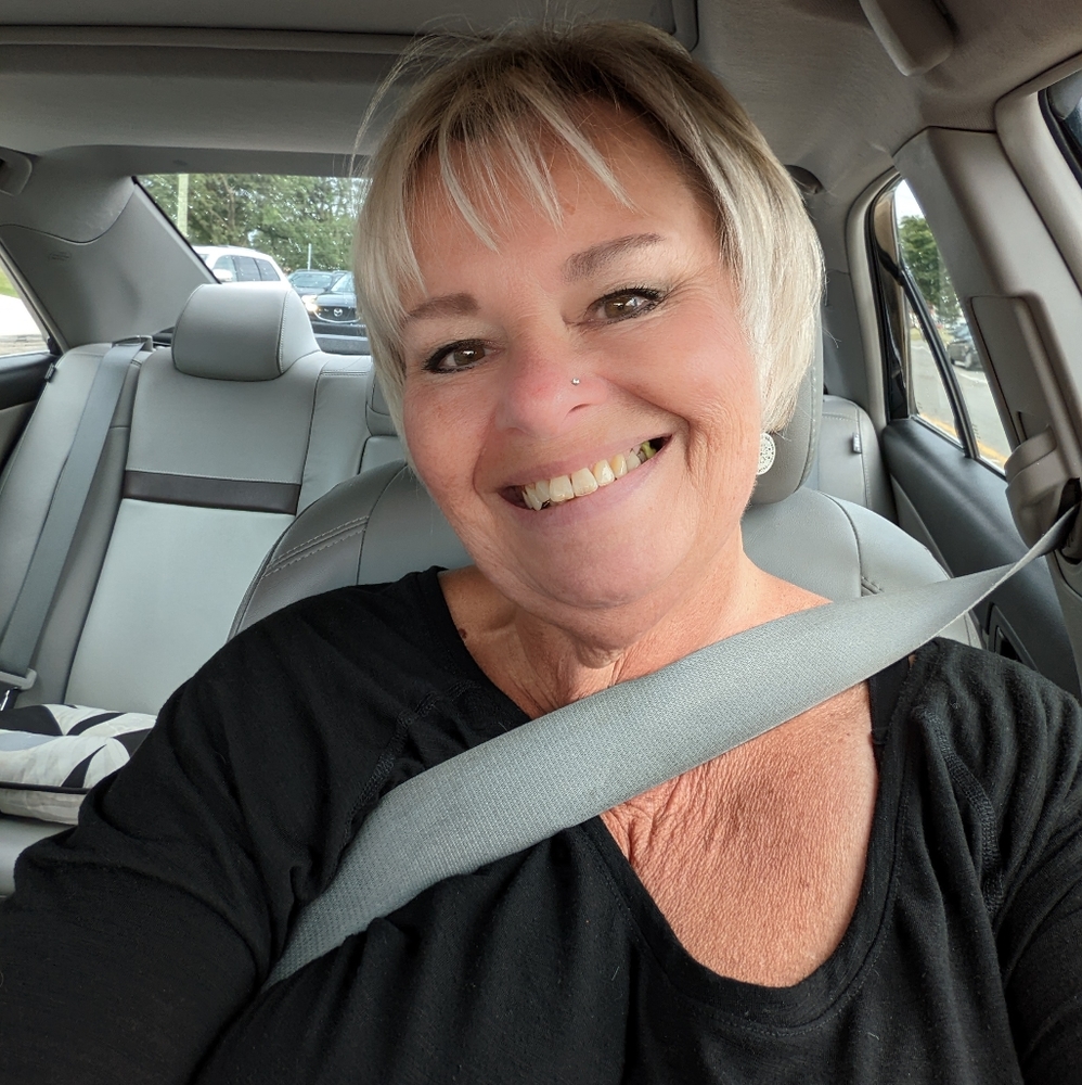 Meet your Posher, Amy